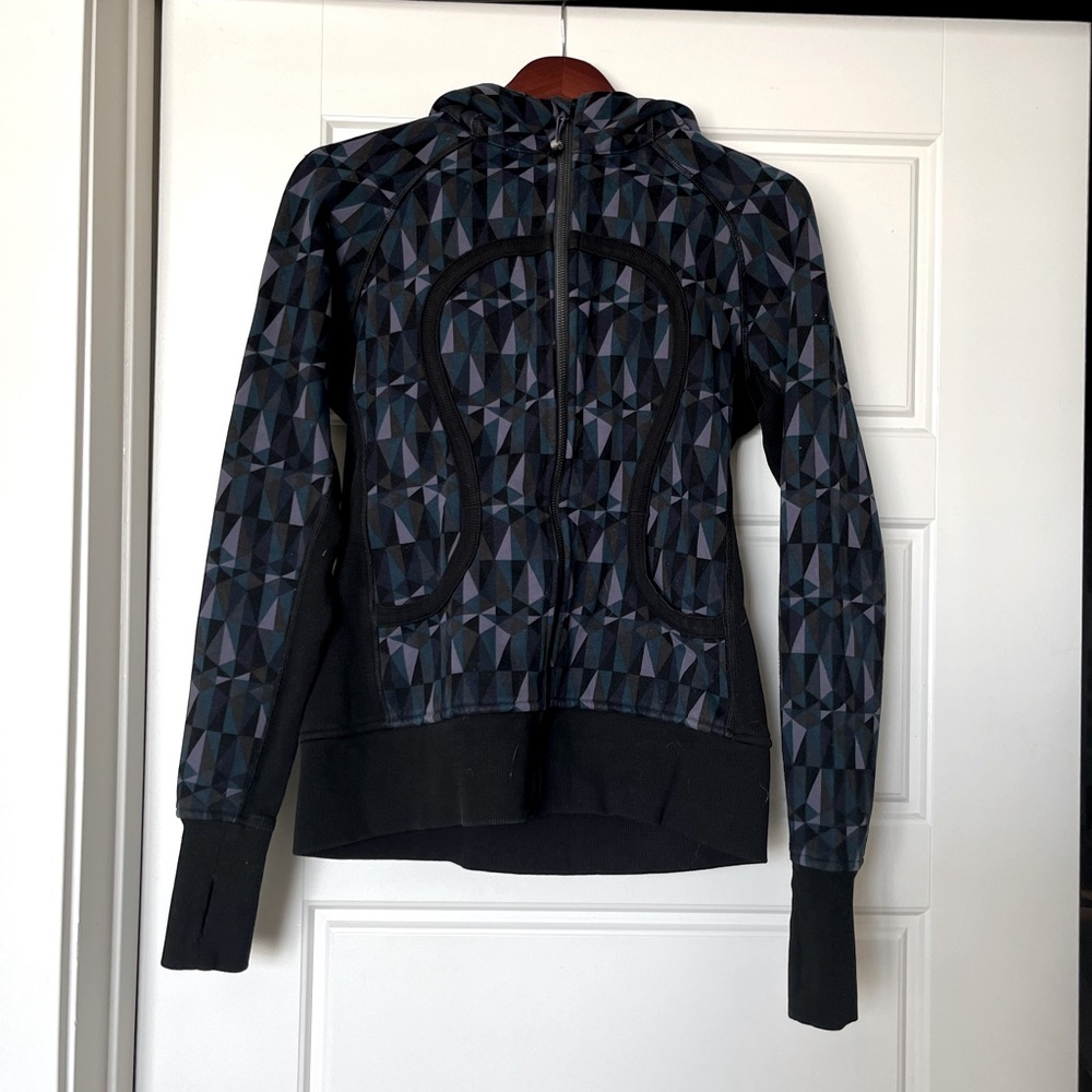 Lululemon scuba hoodie size 10
